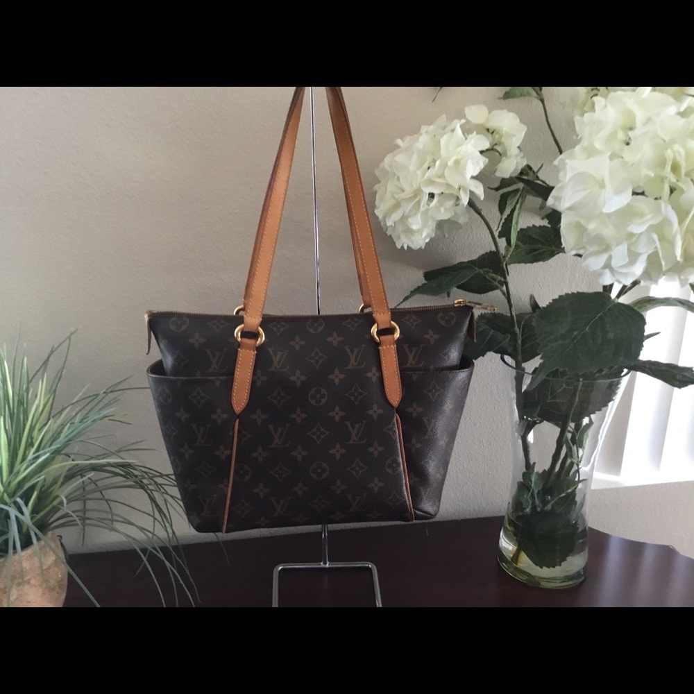 LOUIS VUITTON MONOGRAM TOTALLY PM TOTE
